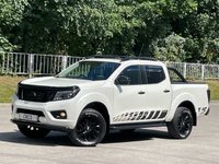 USED 2018 P NISSAN NAVARA 2.3 dCi N-Guard Pickup Double Cab 4dr Diesel Auto 4WD Euro 6 (190 ps) ** NO VAT **   BULL BARS + SUNROOF