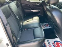 USED 2018 P NISSAN NAVARA 2.3 dCi N-Guard Pickup Double Cab 4dr Diesel Auto 4WD Euro 6 (190 ps) ** NO VAT **   BULL BARS + SUNROOF