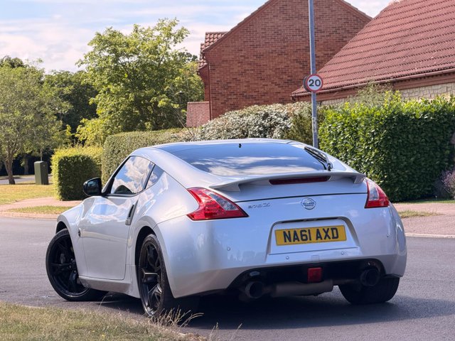 View our NISSAN 370 Z