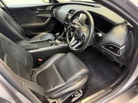 USED 2020 20 JAGUAR XE 2.0 P250i R-Dynamic HSE Saloon 4dr Petrol Auto Euro 6 (s/s) (250 ps) Black Pack & Head Up Display