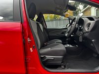 USED 2018 18 TOYOTA YARIS 1.5 VVT-i Icon Tech Hatchback 5dr Petrol CVT Euro 6 (111 ps) Full TOYOTA Service History  |  1 Owner From Brand New  |  2 Keys