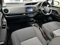 USED 2018 18 TOYOTA YARIS 1.5 VVT-h Icon Tech Hatchback 5dr Petrol Hybrid E-CVT Euro 6 (s/s) (100 ps) Full TOYOTA Service History  |  1 Owner From Brand New