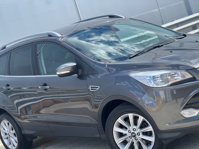 View our FORD KUGA