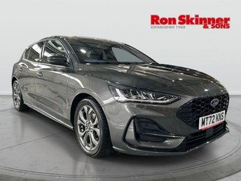 2022 FORD FOCUS}