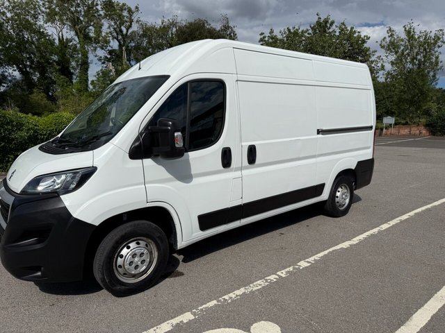 View our PEUGEOT BOXER