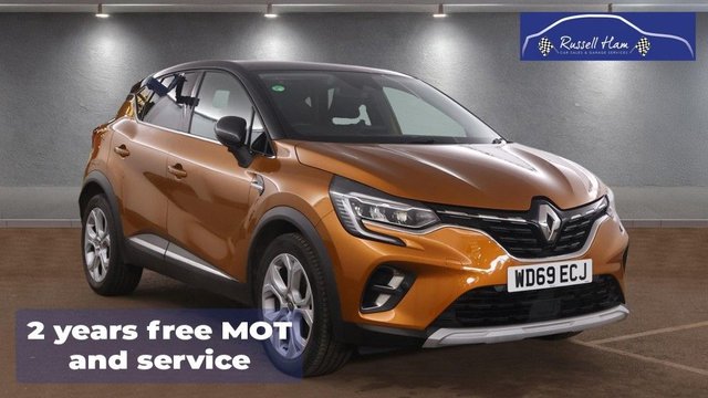 View our RENAULT CAPTUR