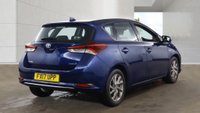USED 2017 17 TOYOTA AURIS 1.8 VVT-h Business Edition Hatchback 5dr Petrol Hybrid CVT Euro 6 (s/s) (Safety Sense) (136 ps) 