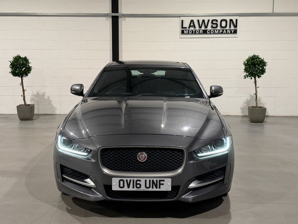 USED 2016 16 JAGUAR XE 2.0d R-Sport Saloon 4dr Diesel Auto AWD Euro 6 (s/s) (180 ps) 