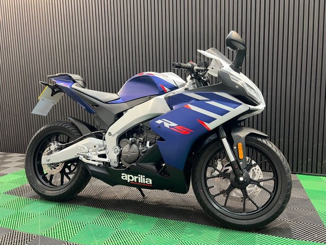 View our APRILIA RS 125