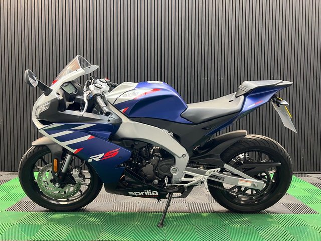 View our APRILIA RS 125