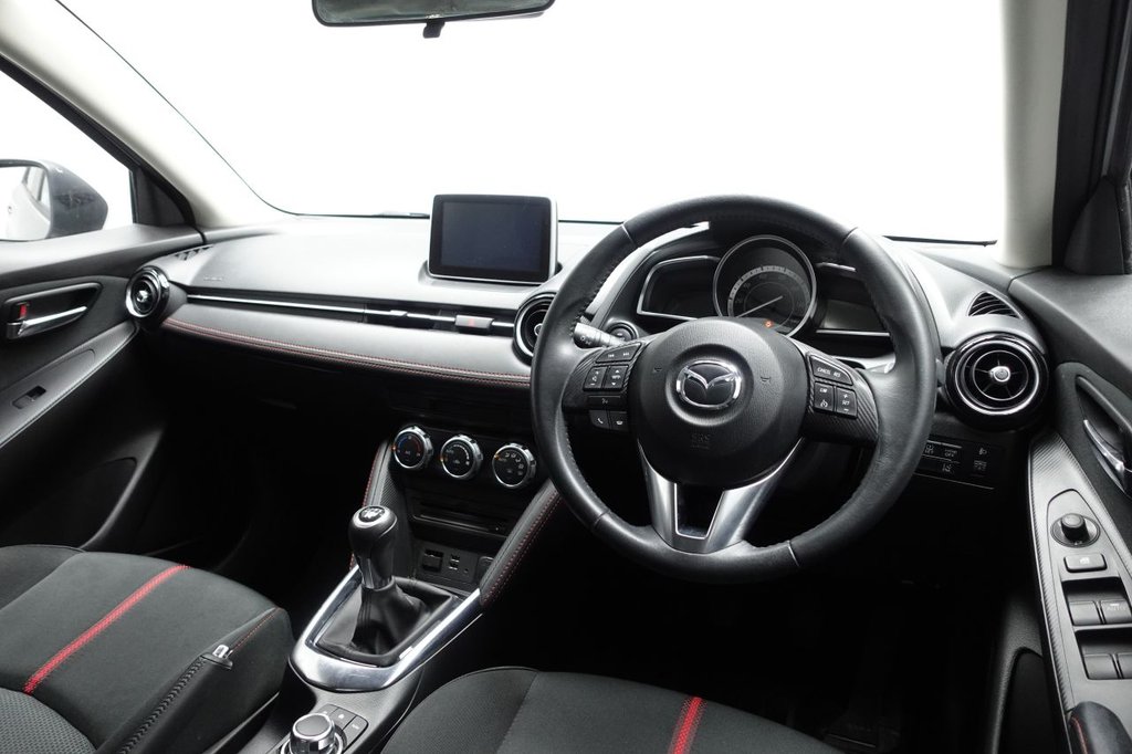2017 Mazda MAZDA2 — image 7