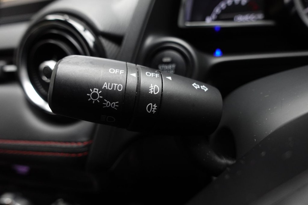 2017 Mazda MAZDA2 — image 17