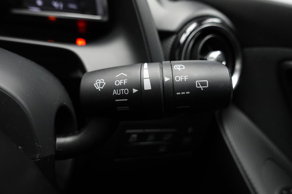 2017 Mazda MAZDA2 — image 18