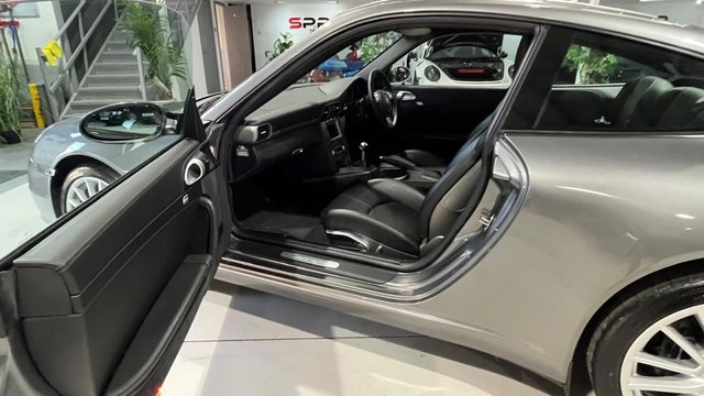 View our PORSCHE 911