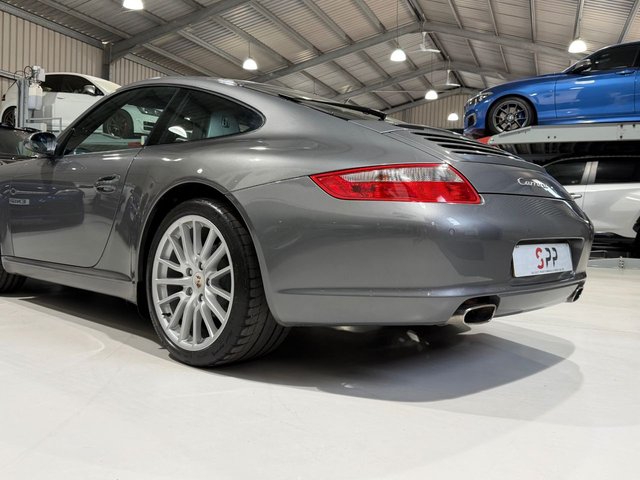 View our PORSCHE 911