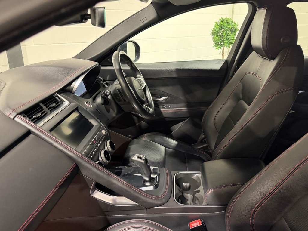 USED 2019 69 JAGUAR E-PACE 2.0 D150 Chequered Flag SUV 5dr Diesel Auto AWD Euro 6 (s/s) (150 ps) 