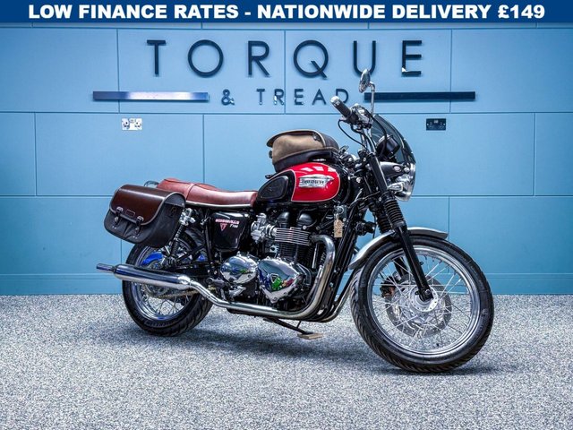 View our TRIUMPH BONNEVILLE T100