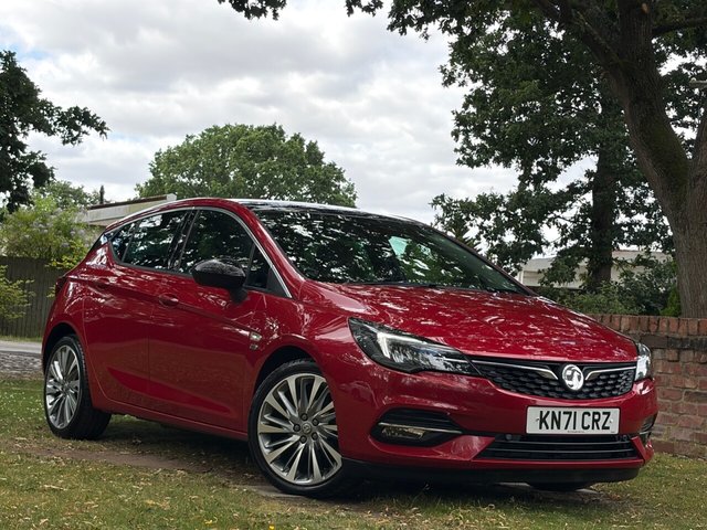 View our Vauxhall Astra 1.2 Turbo Griffin Edition Hatchback 5dr Petrol Manual Euro 6 (s/s) (145 ps)