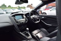 USED 2018 67 FORD FOCUS 2.0T EcoBoost ST-3 Hatchback 5dr Petrol Manual Euro 6 (s/s) (250 ps) BLACK PACK / FSH / SYNC 3 NAV