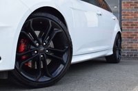 USED 2018 67 FORD FOCUS 2.0T EcoBoost ST-3 Hatchback 5dr Petrol Manual Euro 6 (s/s) (250 ps) BLACK PACK / FSH / SYNC 3 NAV