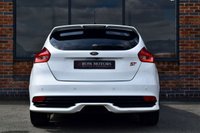 USED 2018 67 FORD FOCUS 2.0T EcoBoost ST-3 Hatchback 5dr Petrol Manual Euro 6 (s/s) (250 ps) BLACK PACK / FSH / SYNC 3 NAV