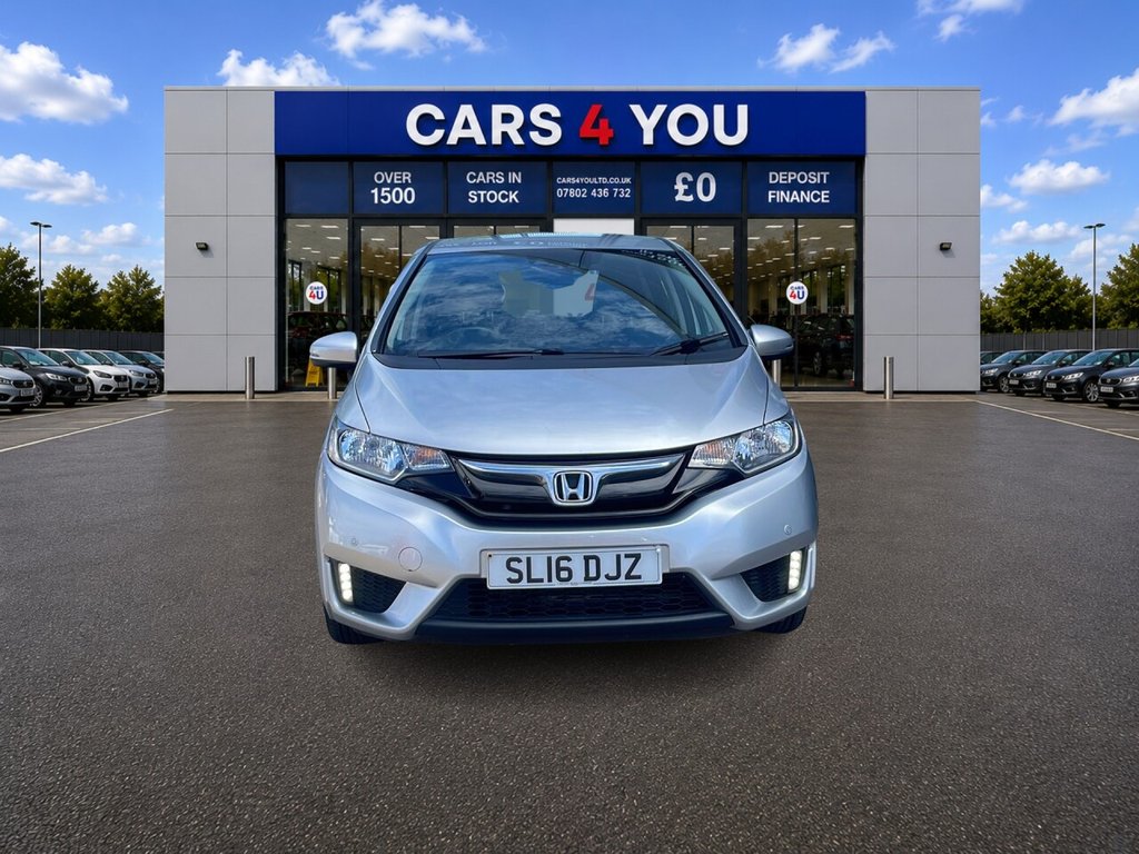 2016 Honda Jazz thumbnail 3