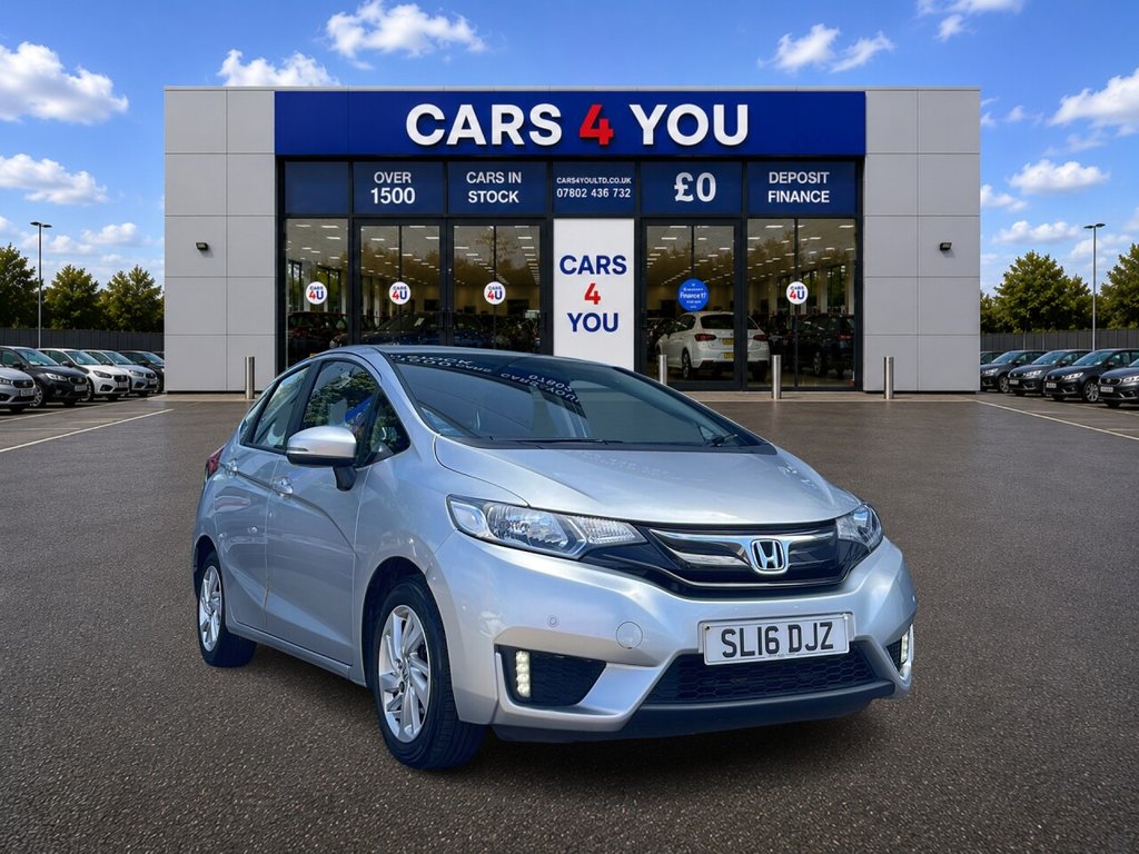 2016 Honda Jazz thumbnail 4