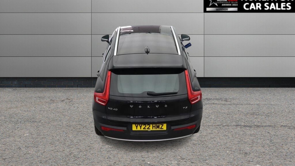 USED 2022 22 VOLVO XC40 1.5 T3 Inscription SUV 5dr Petrol Manual Euro 6 (s/s) (163 ps) 