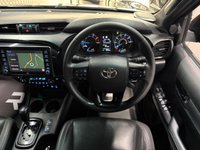 USED 2021 71 TOYOTA HILUX 2.8 D-4D Invincible X Pickup Double Cab 4dr Diesel Auto 4WD Euro 6 (s/s) (204 ps) Just been serviced