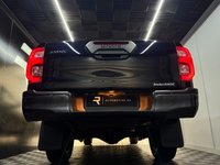 USED 2021 71 TOYOTA HILUX 2.8 D-4D Invincible X Pickup Double Cab 4dr Diesel Auto 4WD Euro 6 (s/s) (204 ps) Just been serviced