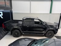 USED 2021 71 TOYOTA HILUX 2.8 D-4D Invincible X Pickup Double Cab 4dr Diesel Auto 4WD Euro 6 (s/s) (204 ps) Just been serviced