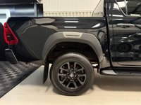 USED 2021 71 TOYOTA HILUX 2.8 D-4D Invincible X Pickup Double Cab 4dr Diesel Auto 4WD Euro 6 (s/s) (204 ps) Just been serviced