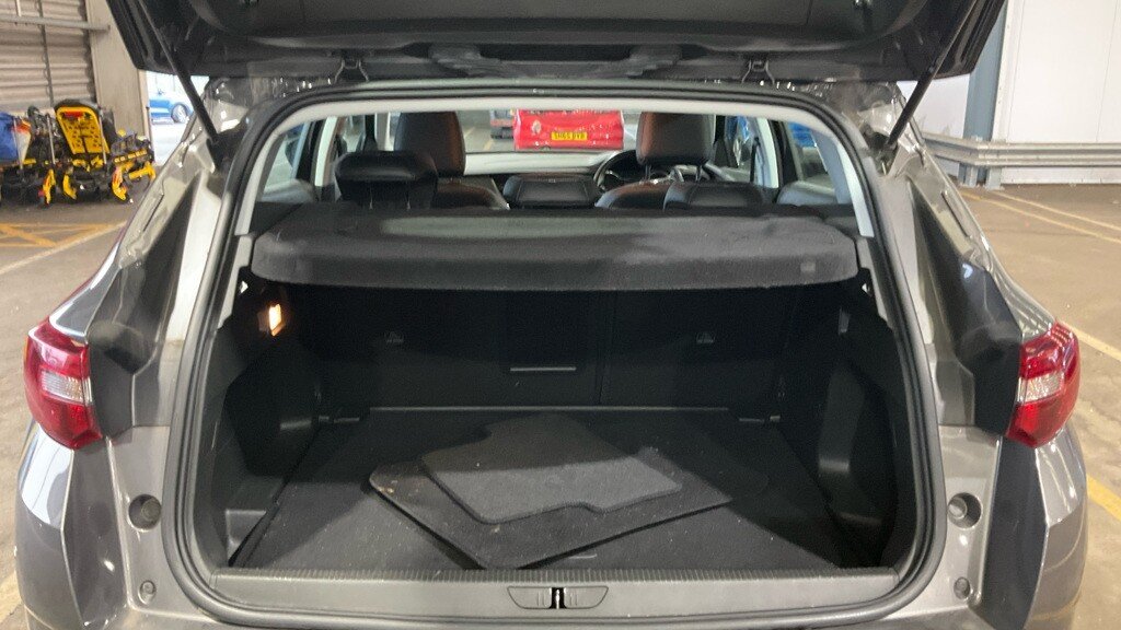 USED 2019 19 VAUXHALL GRANDLAND X 1.2 Turbo GPF Sport Nav SUV 5dr Petrol Manual Euro 6 (s/s) (130 ps) 