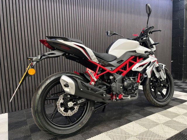 View our BENELLI BN 125