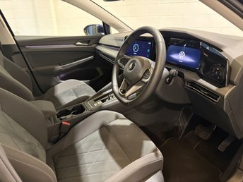 View our VOLKSWAGEN GOLF