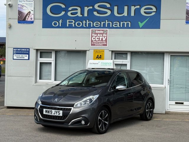 View our PEUGEOT 208