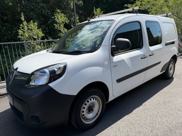 View our RENAULT KANGOO MAXI