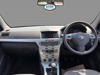 USED 2010 60 VAUXHALL ASTRA 1.4i 16v Club Estate 5dr Petrol Manual (151 g/km, 89 bhp) Low Miles