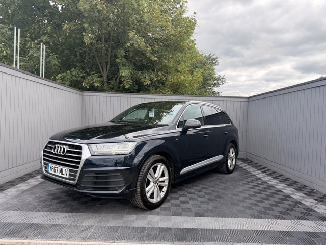View our AUDI Q7