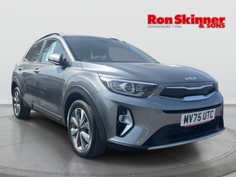 2025 KIA STONIC}