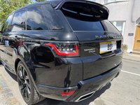 USED 2019 69 LAND ROVER RANGE ROVER SPORT 3.0 SD V6 HSE Dynamic SUV 5dr Diesel Auto 4WD Euro 6 (s/s) (306 ps) REAR DVD'S REVERSE CAMERA 21" WHEELS GHOST IMMOBILISER