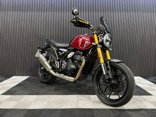 View our TRIUMPH SPEED 400