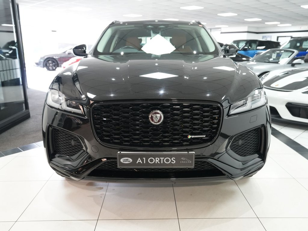 2023 Jaguar F-PACE thumbnail 2