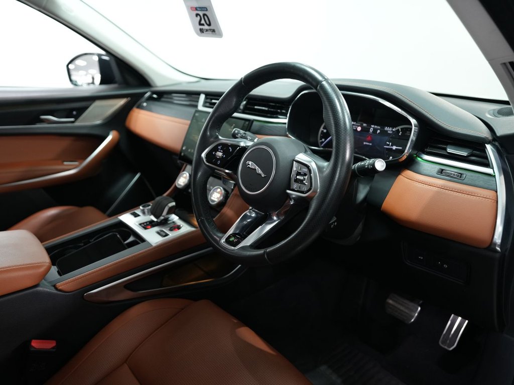 2023 Jaguar F-PACE thumbnail 19