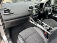 USED 2018 18 RENAULT KADJAR 1.5 dCi Signature Nav SUV 5dr Diesel Manual Euro 6 (s/s) (110 ps) - APPLE CAR PLAY - SAT NAV - PAN ROOF - PART LEATHER - P/SENSORS - BLUETOOTH - CRUISE - DAB RADIO