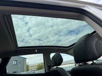 USED 2018 18 RENAULT KADJAR 1.5 dCi Signature Nav SUV 5dr Diesel Manual Euro 6 (s/s) (110 ps) - APPLE CAR PLAY - SAT NAV - PAN ROOF - PART LEATHER - P/SENSORS - BLUETOOTH - CRUISE - DAB RADIO