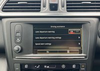 USED 2018 18 RENAULT KADJAR 1.5 dCi Signature Nav SUV 5dr Diesel Manual Euro 6 (s/s) (110 ps) - APPLE CAR PLAY - SAT NAV - PAN ROOF - PART LEATHER - P/SENSORS - BLUETOOTH - CRUISE - DAB RADIO