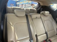 USED 2016 16 HYUNDAI SANTA FE 2.2 CRDi Blue Drive Premium SE SUV 5dr Diesel Auto 4WD Euro 6 (s/s) (7 Seat) (200 ps) THIS AUTOMATIC 7 SEATER FAMILY CAR COMES WITH AN MOT UNTIL MARCH 2027, COMPREHENSIVE SERVICE HISTORY, SAT NAV, FULL LEATHER INTERIOR