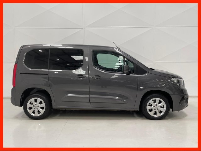 View our VAUXHALL COMBO LIFE