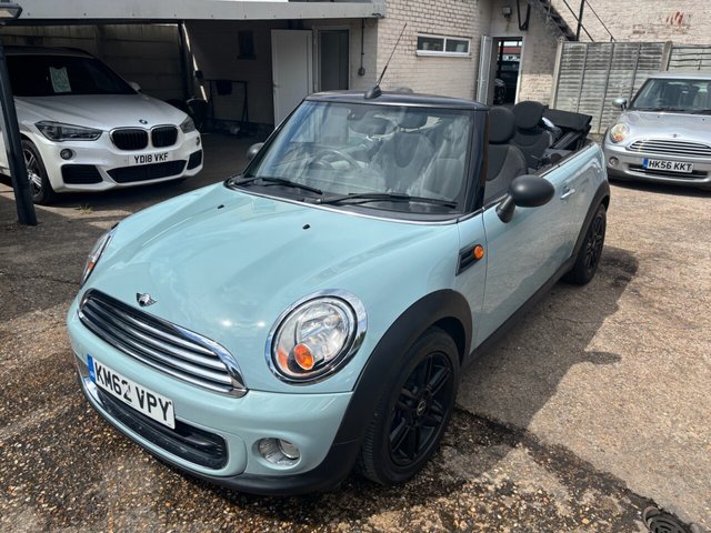 View our MINI CONVERTIBLE
